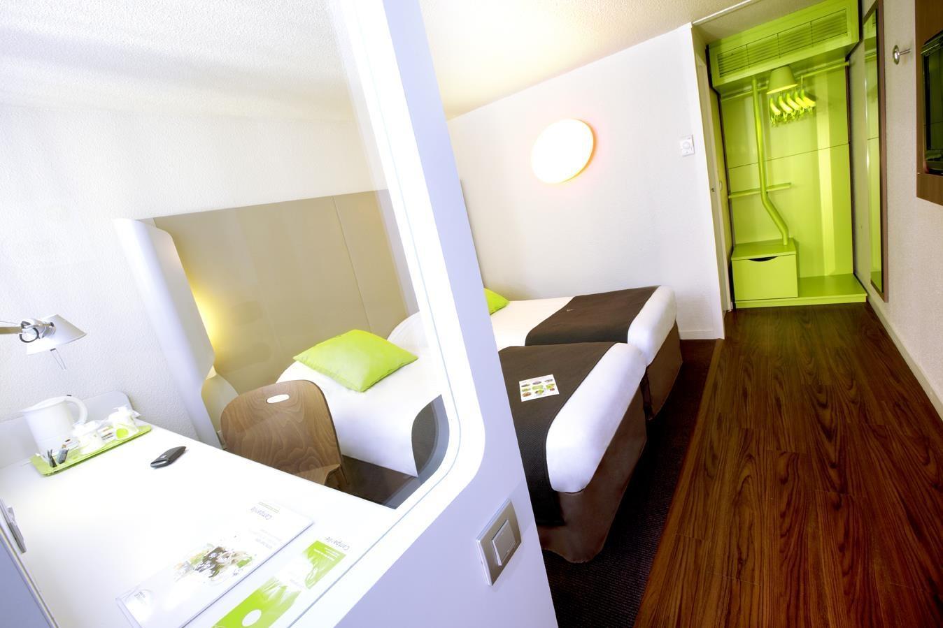 Campanile Hotel Ош Екстериор снимка
