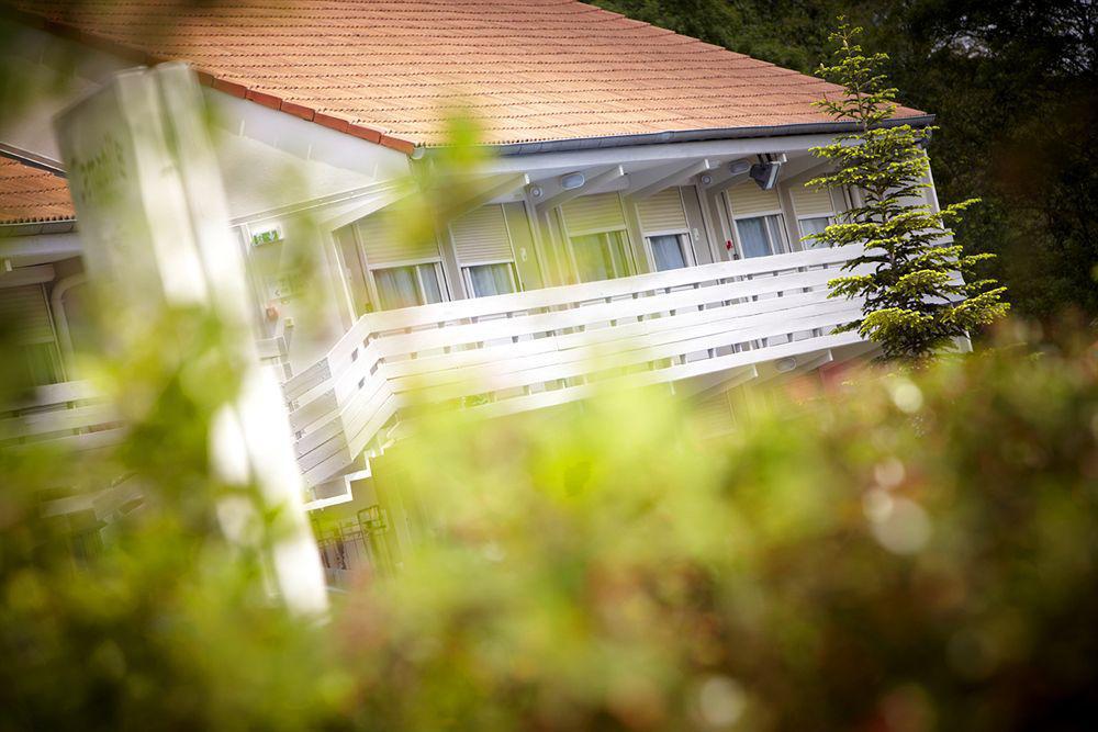Campanile Hotel Ош Екстериор снимка
